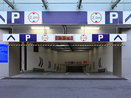 停車(chē)場(chǎng)標識
